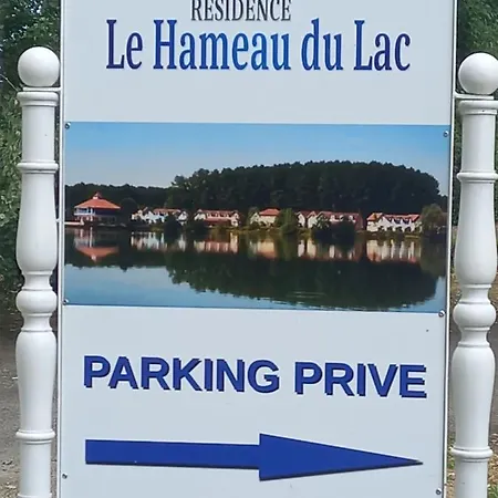 Au Bord Du Apartman